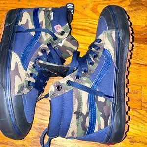 Brand New Custom Made Off The Wall Vans